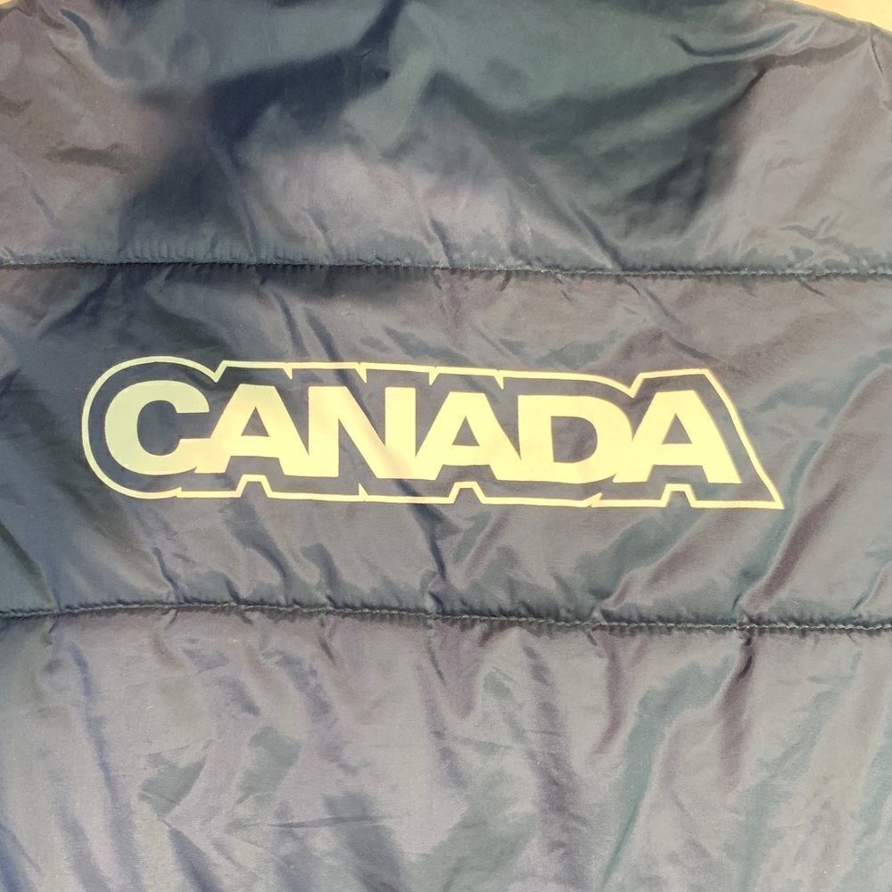 𝅺HUDSON Bay Navy Olympic Vest - Picture 4 of 10